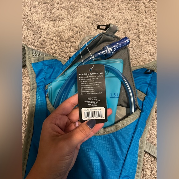 NWT BCG HYDRATION PACK 50oz 1.5L - Picture 8 of 9